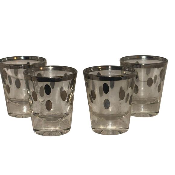 Dorothy Thorpe Platinum Polka Dot Shot Glass Set 4 MCM Bar Ware Cocktails - Picture 1 of 5
